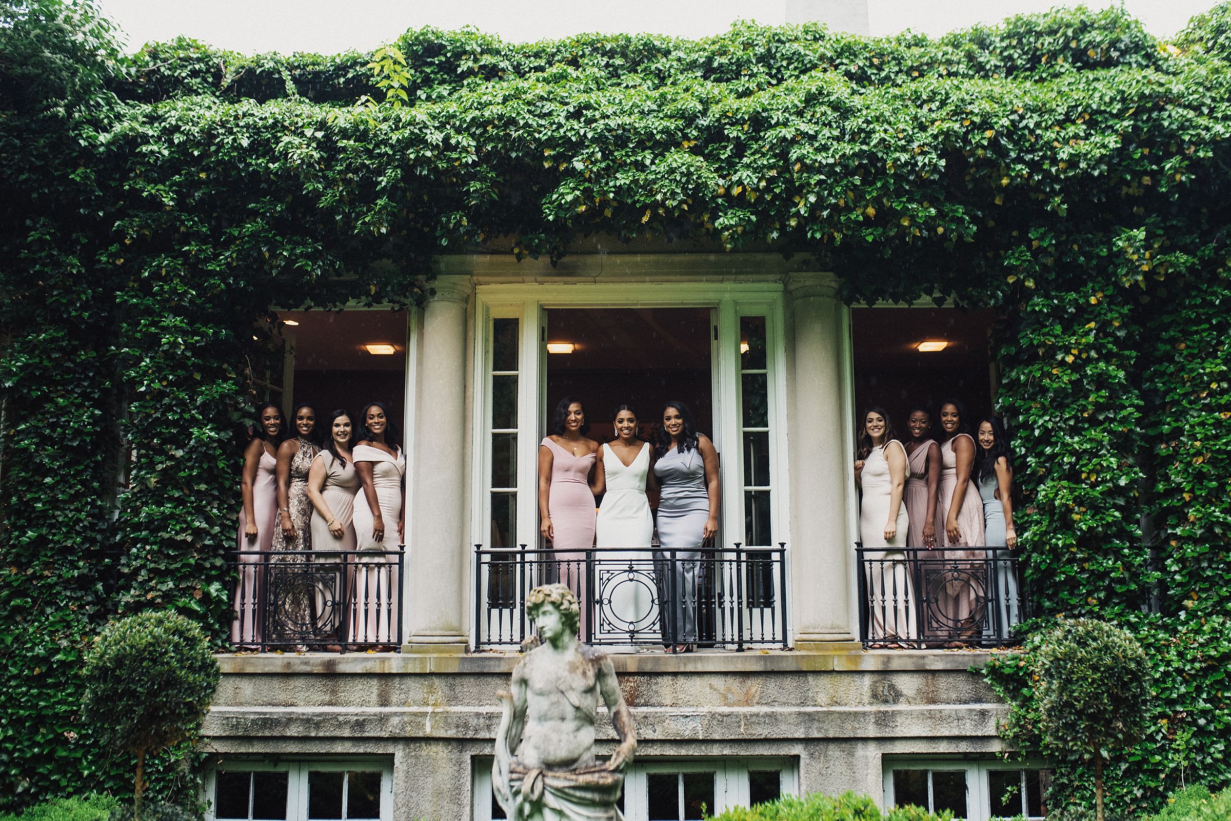 bridal party at lord thompson manor